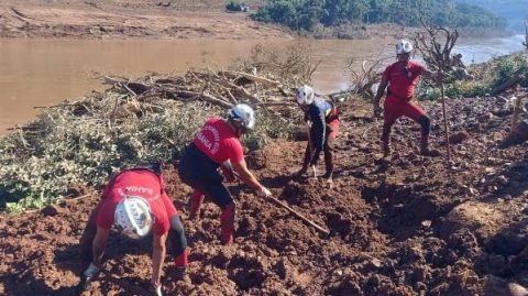 Bahia envia mais 25 bombeiros para auxiliar no socorro às vítimas de enchentes no RS
