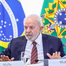 Pesquisa Quaest: 50% dos brasileiros aprovam trabalho de Lula e 47% desaprovam