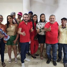 Prefeito Ulysses Veiga reúne amigos e lideranças durante os festejos juninos em Piraí do Norte