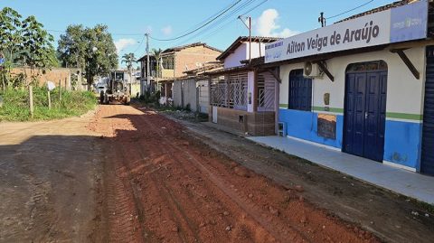 Prefeitura de Piraí do Norte inicia melhoramento dos bairros na sede do município.