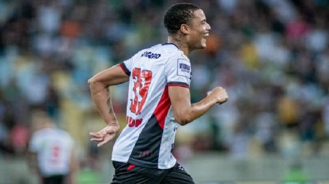 Vitória vence o Fluminense e se afasta da zona de rebaixamento