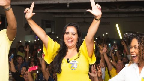 Ariella Calheira faz reunião de alinhamento com amigos e correligionários em Gandu