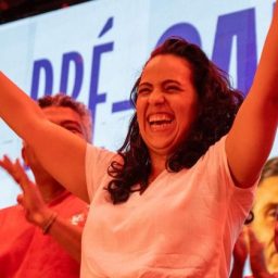 Fernanda Silva retira candidatura e anuncia apoio a Davi Farias em Uruçuca