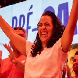 Fernanda Silva volta atrás e decide manter candidatura à prefeita de Uruçuca