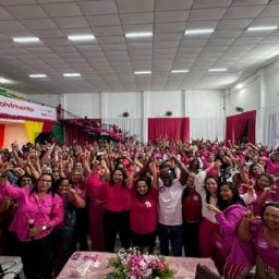 Em evento com mulheres, Laryssa Dias destaca programa de governo para Ipiaú