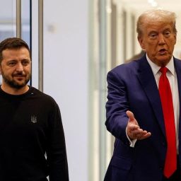 Trump promete acabar rapidamente com guerra na Ucrânia ao se reunir com Zelenskiy