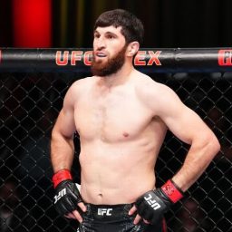 Ankalaev mira luta contra Jon Jones e promete destroná-lo nos pesados do UFC