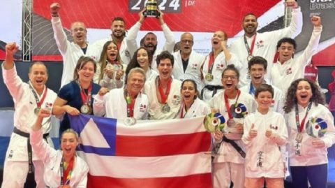 Grupo de 21 atletas baianos vai representar o estado no mundial de karatê no Japão