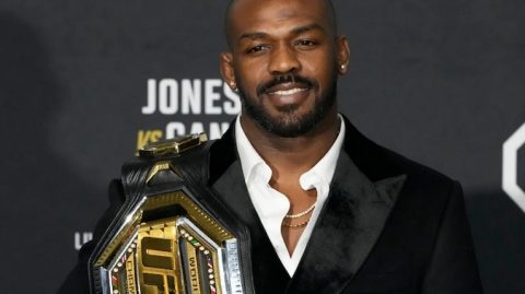 Jon Jones condiciona continuidade na carreira à performance “dominante” no UFC 309