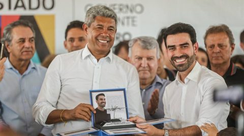 Em partido de oposição, prefeito de Luís Eduardo Magalhães elogia “capacidade de diálogo e construção” de Jerônimo