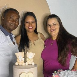 Familiares e amigos prestigiam Chá Revelação de Daniely Vieira em Wenceslau Guimarães