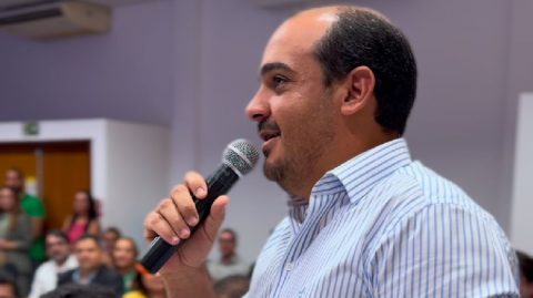 Gabriel de Parísio participa de encontro de prefeitos promovido pelo SEBRAE