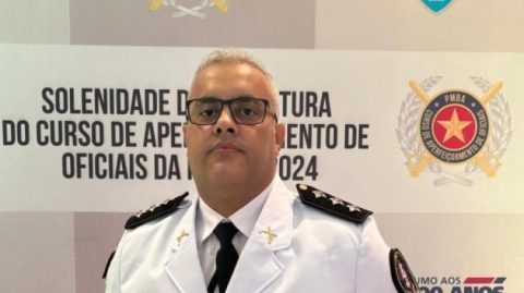 PMBA realiza formatura de 77 oficiais em curso de aperfeiçoamento