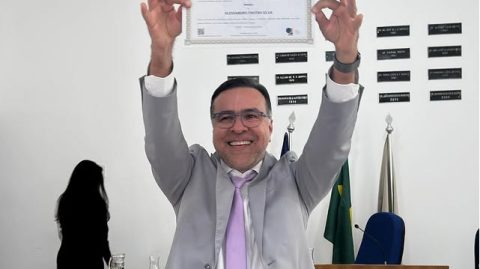 Sandro Futuca e Caio Pina são diplomados como prefeito e vice de Ibirataia