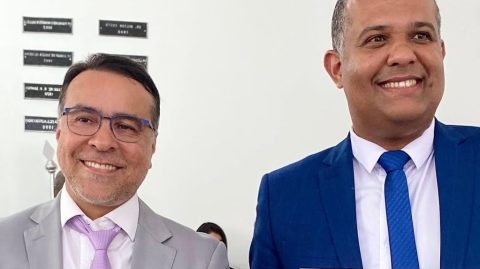 Sandro Futuca e Caio Pina são diplomados como prefeito e vice de Ibirataia