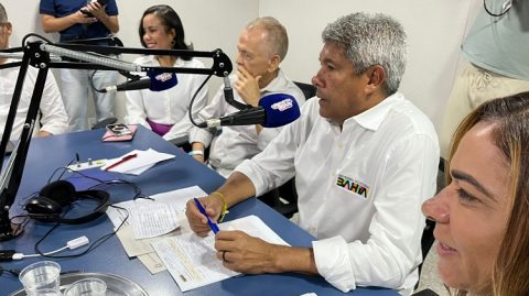 Governador Jerônimo chega a Valença e garante licitação do Hospital Regional