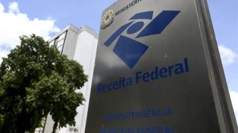 Receita Federal vai monitorar dados de cartão de crédito e Pix