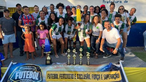 Campeonato de futebol feminino encerra com chave de ouro em Gandu