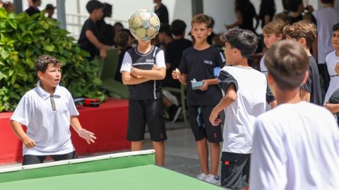 Lei sobre uso de celulares nas escolas é regulamentada pelo governo