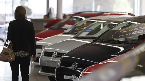 Venda de carros financiados cresce no Brasil; veja o que explica a alta