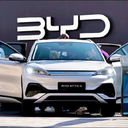 O que explica a explosão de vendas de carros da BYD no mercado brasileiro