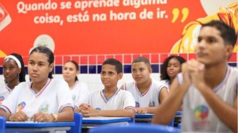 Bahia fica acima da média nacional na frequência escolar da população com idade de 4 a 17 anos