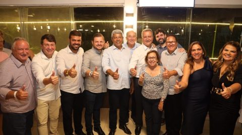 Jerônimo Rodrigues reúne mais de 40 prefeitos em Itabuna