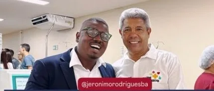 Pancadinha vai a evento com Jerônimo e liga alerta na oposição, diz site