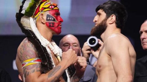 Poatan e Ankalaev fazem última encarada e trocam palavras finais antes do UFC 313