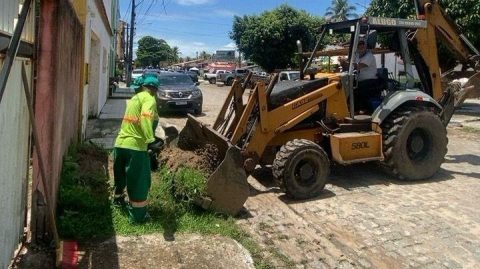 Prefeitura de Valença avança nas ações de limpeza e conservação em Guaibim