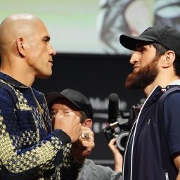 Ankalaev questiona interesse de Poatan em meio à indefinição no UFC: “Não quer a revanche”