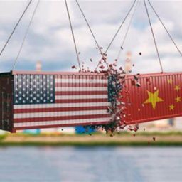 China aumenta tarifas sobre os EUA para 125% na última escalada da guerra comercial