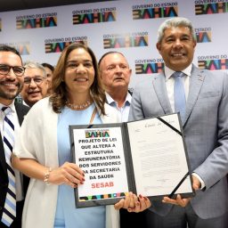 Governo do Estado propõe reajuste de 13,63% até 2026 para profissionais da saúde