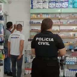 Operação Farmácia Legal interdita seis farmácias no interior do Estado