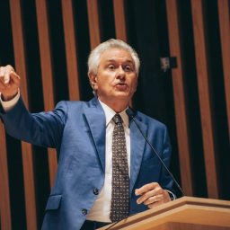 União Brasil e Progressistas fecham acordo, e Caiado é candidato a presidente pela Federação