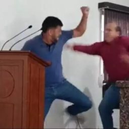 Vereadores trocam socos em MT e sessão é suspensa; assista ao vídeo