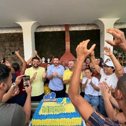 Ex-prefeito Neco celebra aniversário ao lado de familiares, amigos e correligionários em Gandu