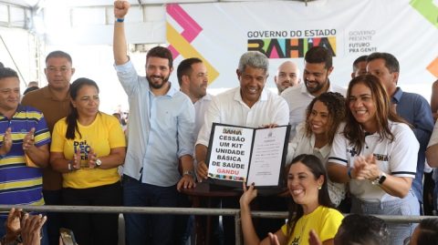 Gandu recebe pacote de ações do Governo do Estado nas áreas de infraestrutura, educação e abastecimento