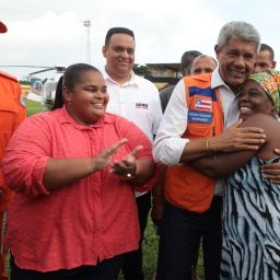 Jerônimo vistoria áreas afetadas pelas fortes chuvas em Santo Amaro