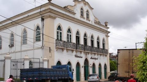 Justiça Eleitoral cassa mandatos de três vereadores em Valença após fraude na cota de gênero