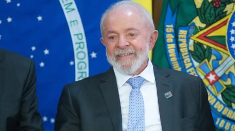 Nenhum aposentado terá prejuízo, diz Lula sobre descontos indevidos