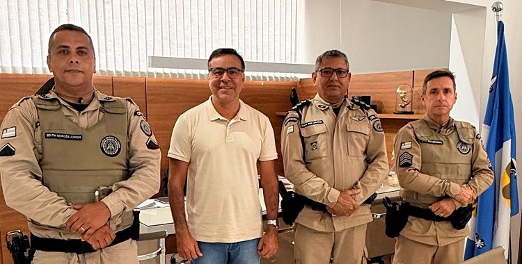 Ibirataia: Prefeito Sandro Futuca articula mais segurança nas rodovias para o São João