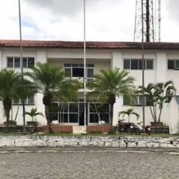 Ibirataia: Prefeitura cria programa de bolsa para alunos da EJA e incentiva permanência escolar