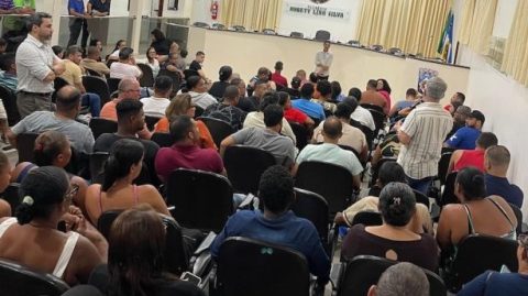 Prefeitura de Ibirataia discute com comerciantes os preparativos para o São João 2025