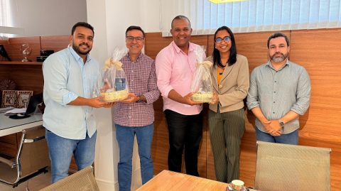 Presidente da OAB Ipiaú visita prefeito Sandro Futuca e fortalece parceria institucional