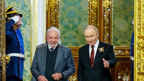 Putin agradece a Lula pelos esforços pela paz com a Ucrânia