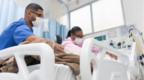 Sesab convoca 605 profissionais para reforçar assistência à saúde