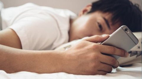 Uso das redes sociais pode virar um transtorno mental para adolescentes; entenda