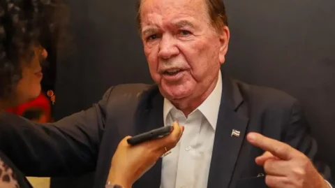 “Vou ficar na Bahia”, diz João Leão ao confirmar candidatura em 2026