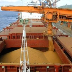 Brasil fecha abril com recorde de US$ 30,4 bi em exportações